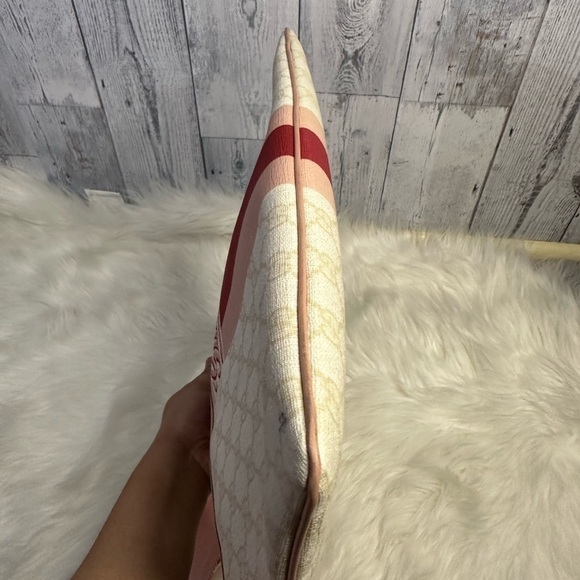 GUCCI canvass crossbody bag in pink and white - Picture 8 of 17